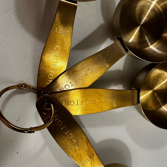 Set of Crofton Copper Stainless Steel Measuring Cups. - Picture 4 of 6
